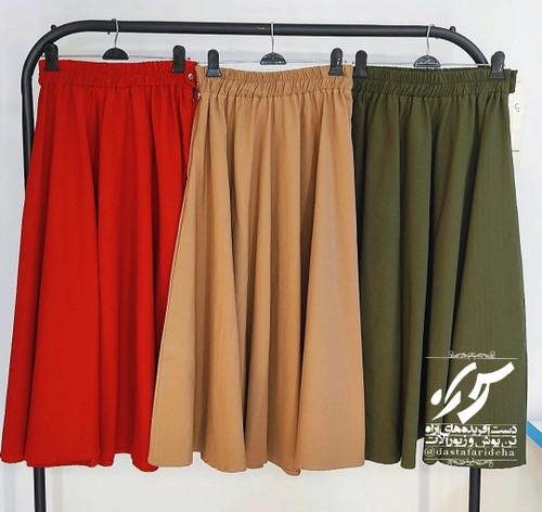 از راست به چپ : یشمی ،نسکافه ای ،قرمز